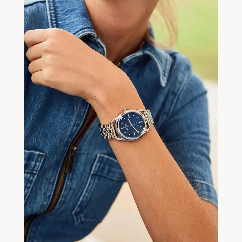 Dress Classics Blue Dial Stainless Steel Bracelet FE7090-55L Dress Classics Blue Dial Stainless Steel Bracelet FE7090-55L